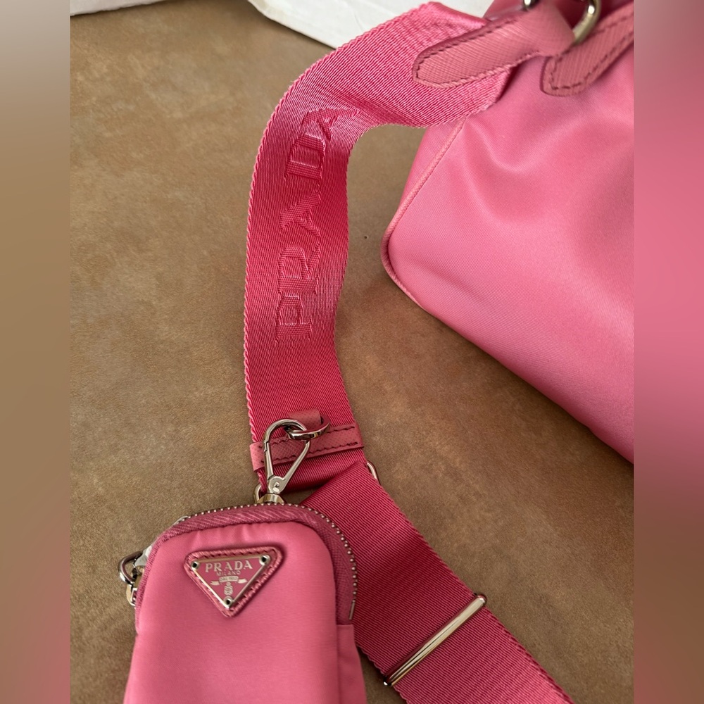Prada Re-edition 2005 Nylon Shoulder Bag in Begonia Pink - Picture 10 of 16